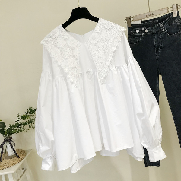 Νέο μοντέλο γυναικείο πουκάμισο με κολάρο δαντέλα σε λευκό χρώμα - ευρύ μοντέλο