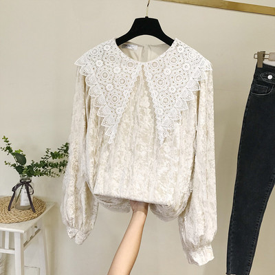 Νέο μοντέλο γυναικείο πουκάμισο  βελούδινο με γιακά από  δαντέλα σε μαύρο και μπεζ χρώμα