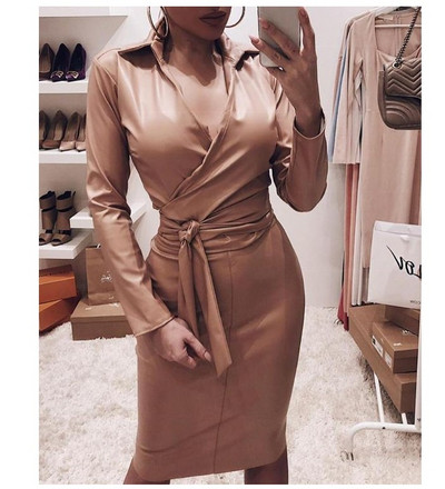 Rochie moderna de dama din piele cu maneci lungi si curea in negru, alb si maro