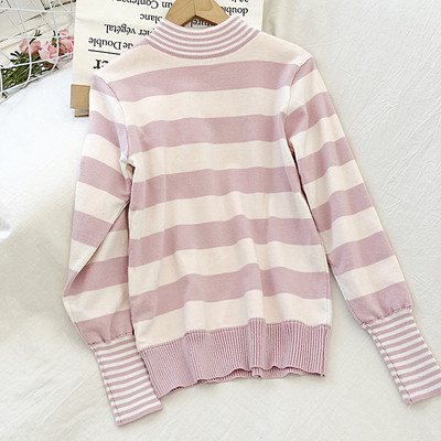 Γυναικεία μπλούζα σε τρία χρώματα με ψηλό κολάρο και μακριά μανίκια