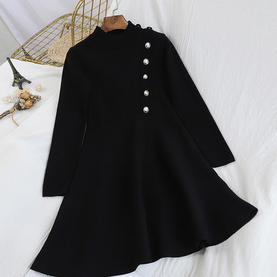 Rochie de dama model nou cu guler jos si nasturi in alb, negru, rosu si roz