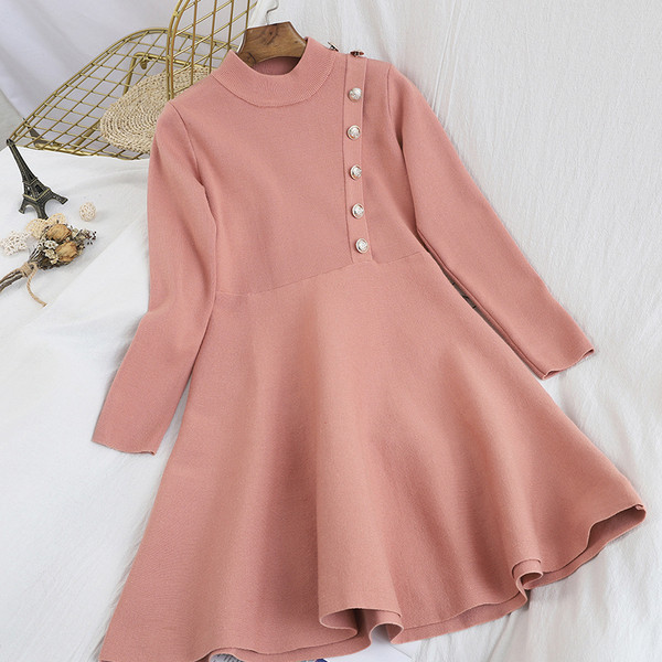 Rochie de dama model nou cu guler jos si nasturi in alb, negru, rosu si roz