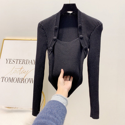 Γυναικείο πλεκτό πουλόβερ με τετράγωνη λαιμόκοψη σε μπλε, κόκκινο, μπεζ και μαύρο χρώμα