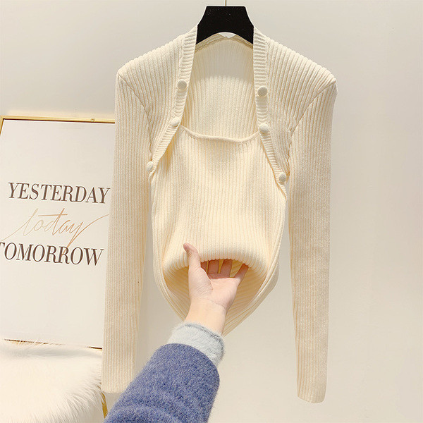 Γυναικείο πλεκτό πουλόβερ με τετράγωνη λαιμόκοψη σε μπλε, κόκκινο, μπεζ και μαύρο χρώμα