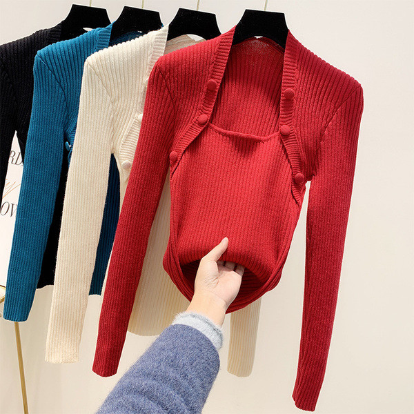 Γυναικείο πλεκτό πουλόβερ με τετράγωνη λαιμόκοψη σε μπλε, κόκκινο, μπεζ και μαύρο χρώμα