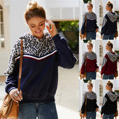 Χειμερινό γυναικείο  φούτερ με τύπωμα και κουκούλα σε μπλε, μαύρο και κόκκινο χρώμα