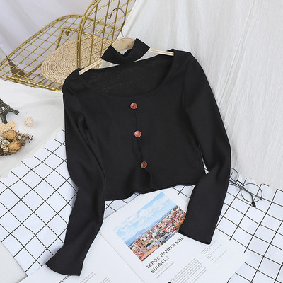 Női blúz gombokkal és kerek nyakkivágással szürke, fehér, fekete és piros színben