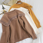 Γυναικείο φούτερ με δαντέλα και στρογγυλή λαιμόκοψη σε λευκό, κόκκινο, καφέ και κίτρινο χρώμα