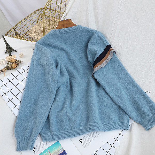 Καθημερινό  γυναικείο πλεκτό πουλόβερ με ωοειδές ντεκολτέ σε λευκό, μαύρο, μπλε και ροζ χρώμα