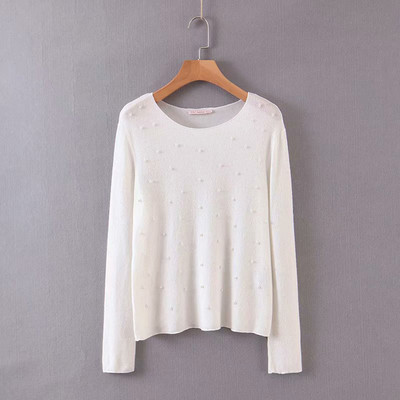 Modern pulóver vékony kötésből, fehér gyöngyökkel