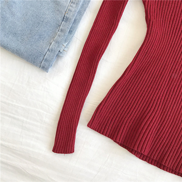 Lezser női blúz négy színben, hosszú ujjal és kerek nyakkivágással