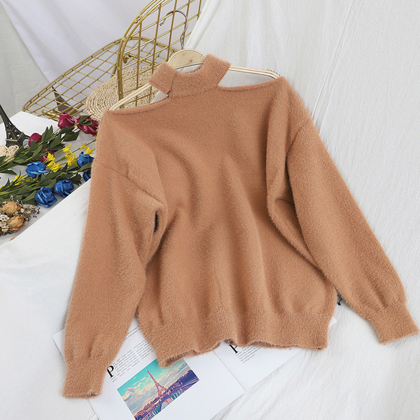 Μοντέρνο γυναικείο  πουλόβερ με γυμνούς ώμους - σε πολλά χρώματα