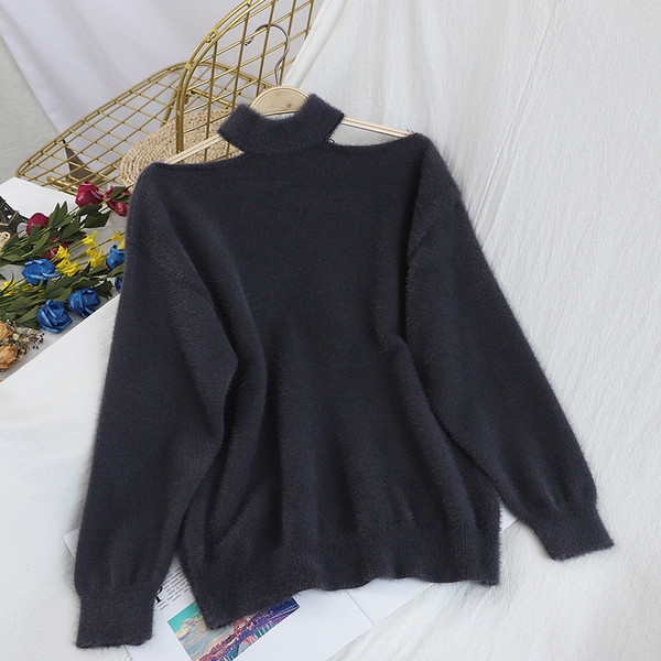 Μοντέρνο γυναικείο  πουλόβερ με γυμνούς ώμους - σε πολλά χρώματα