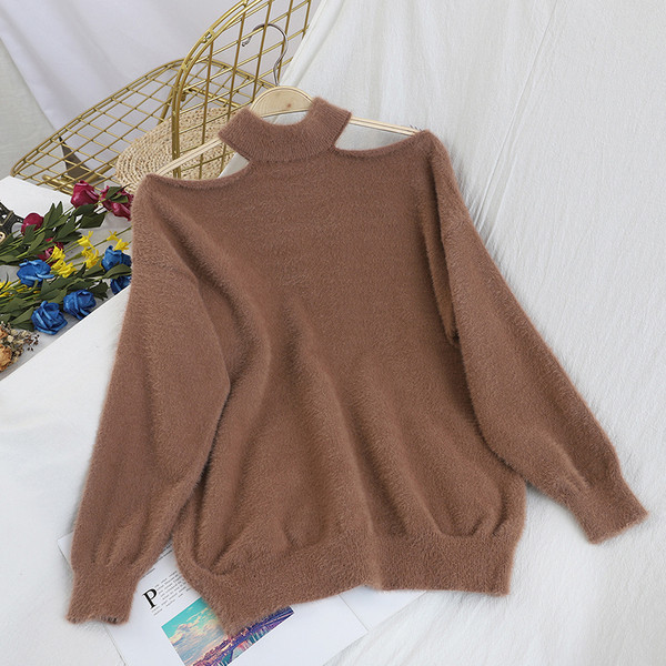 Μοντέρνο γυναικείο  πουλόβερ με γυμνούς ώμους - σε πολλά χρώματα