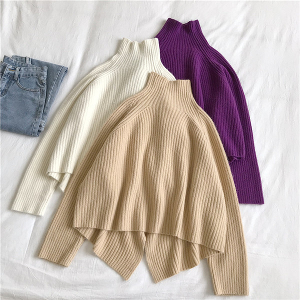 Γυναικείο φαρδύ πουλόβερ  σε μωβ, μπεζ και άσπρο χρώμα με κολάρο 