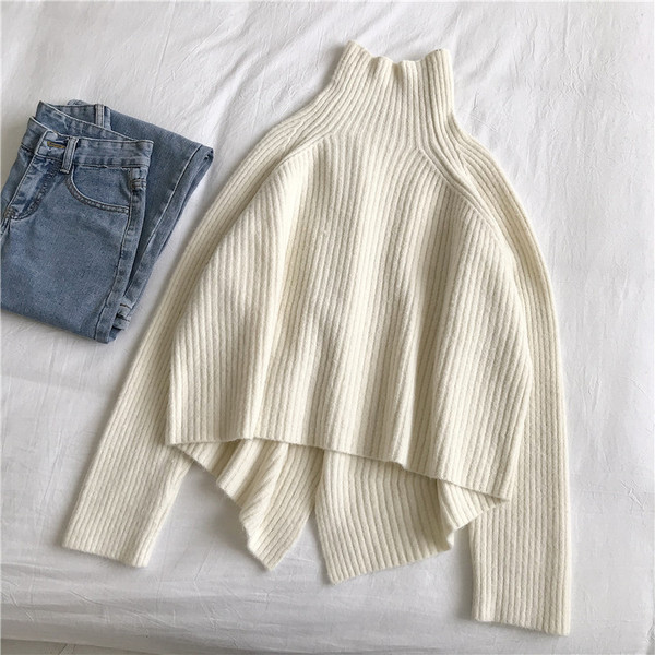 Γυναικείο φαρδύ πουλόβερ  σε μωβ, μπεζ και άσπρο χρώμα με κολάρο 