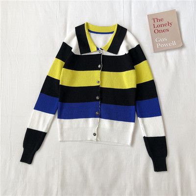 Női alkalmi mellény három színben, gombokkal és gallérral