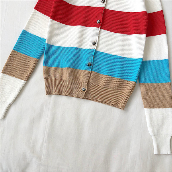 Női alkalmi mellény három színben, gombokkal és gallérral