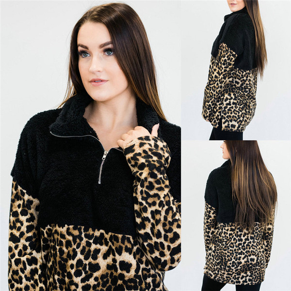 Γυναικείο φούτερ με ζωικό  print και  φερμουάρ σε μαύρο χρώμα