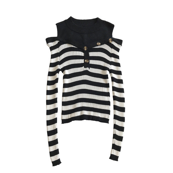 Ριγέ γυναικεία μπλούζα  σε τρία χρώματα με κουμπιά και στρογγυλή λαιμόκοψη