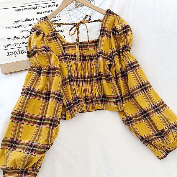 Καρό γυναικεία μπλούζα σε τέσσερα χρώματα με τετράγωνο λαιμόκοψη