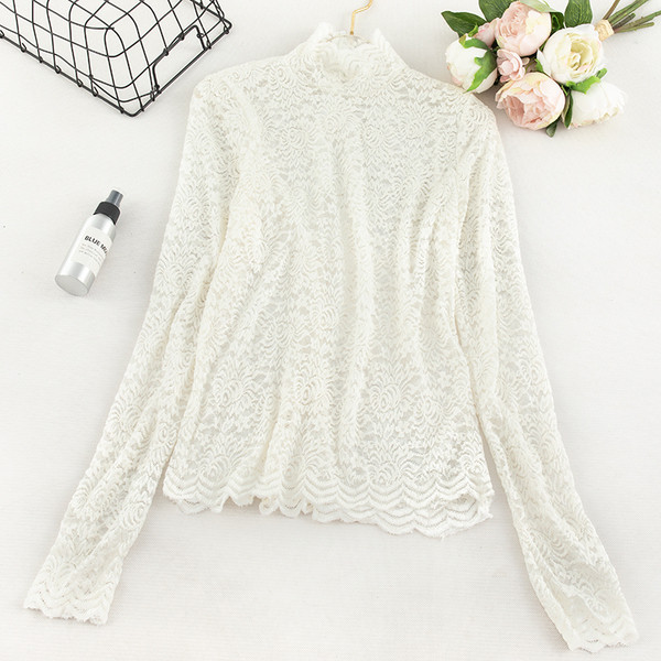 Női csipkeblúz polo gallérral és hosszú ujjú bézs, fehér, fekete és barna színben