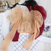 Γυναικεία  μπλούζα με βολάν μανίκια σε μαύρο, κόκκινο, λευκό και πορτοκαλί χρώμα