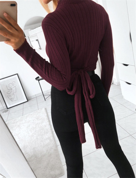 Μοντέρνα γυναικεία μπλούζα με μακριά μανίκια και κορδόνια σε μοβ και λευκό χρώμα