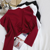 Új modell női rövid blúz ovális nyakkivágással és hosszú ujjú fehér, rózsaszín, piros és fekete színben