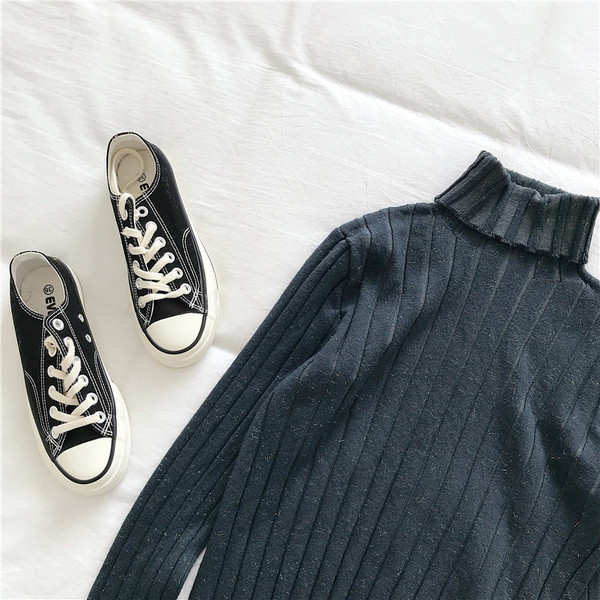 Γυναικείο πουλόβερ σε τέσσερα χρώματα με κολάρο και μακρύ μανίκι