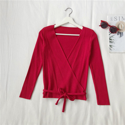 Női blúz négy színben V-nyakú és fűzős