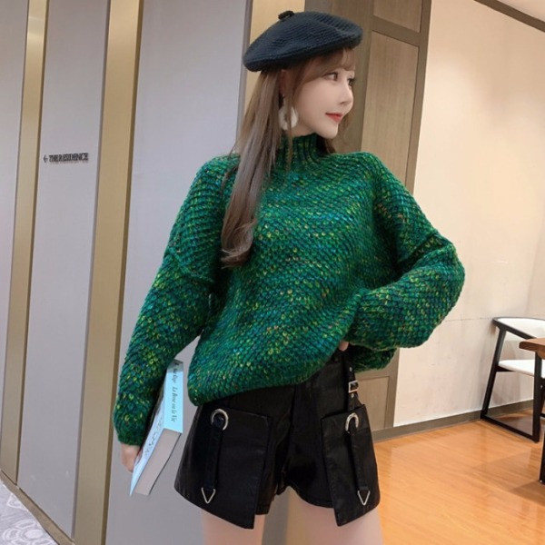 Γυναικείο πουλόβερ χειμωνιάτικο  με φαρδιά μανίκια σε μπεζ, πράσινο και καφέ χρώμα