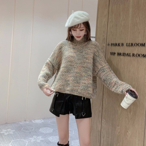 Γυναικείο πουλόβερ χειμωνιάτικο  με φαρδιά μανίκια σε μπεζ, πράσινο και καφέ χρώμα