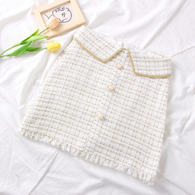 Νέο μοντέλο κοντή γυναικεία φούστα με κουμπιά σε λευκό, μπλε, μαύρο και κόκκινο χρώμα