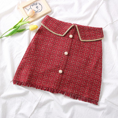 Νέο μοντέλο κοντή γυναικεία φούστα με κουμπιά σε λευκό, μπλε, μαύρο και κόκκινο χρώμα