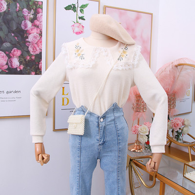 Bluza de dama cu dantela si broderie in maro, roz, albastru si bej