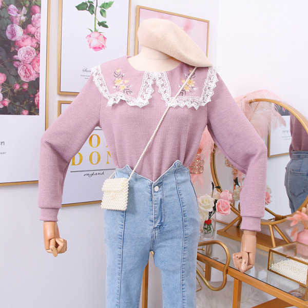 Bluza de dama cu dantela si broderie in maro, roz, albastru si bej