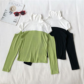 Fekete-zöld lezser női blúz magas gallérral és csupasz váll