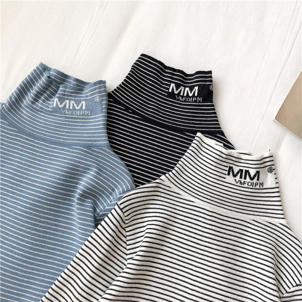 Ριγέ γυναικείο πουλόβερ  σε τρία χρώματα με ψηλό κολάρο και μακρύ μανίκι