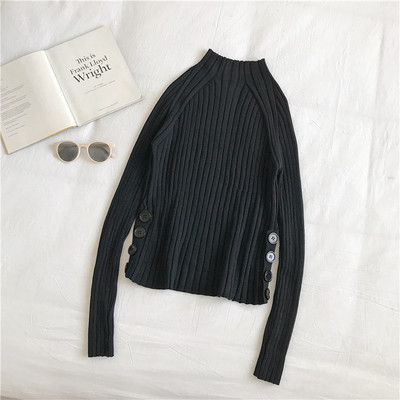 Modern női pulóver négy színben, gombokkal és félmagas gallérral