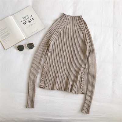 Modern női pulóver négy színben, gombokkal és félmagas gallérral