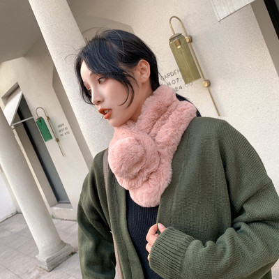 Női téli bolyhos sál fehér, bézs, szürke, rózsaszín és fekete színekben