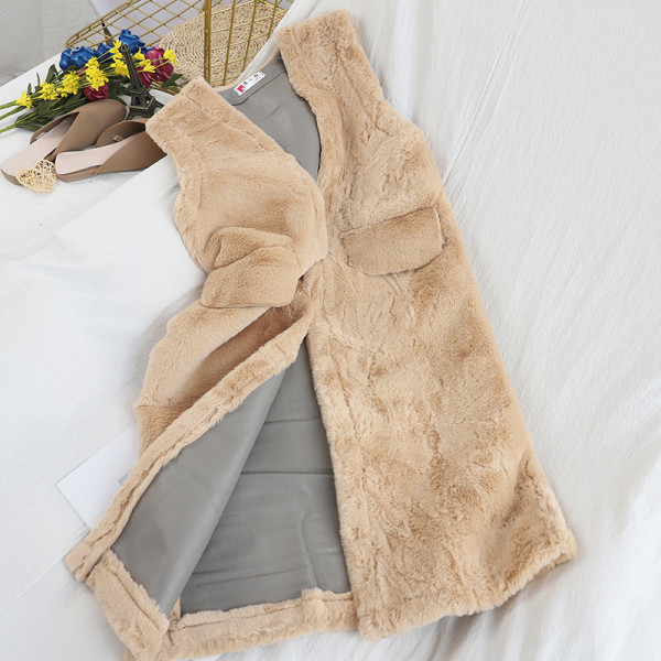 Κομψό μαλακό γυναικείο γιλέκο σε μαύρο, μπεζ, ροζ, μοβ και γκρι χρώμα