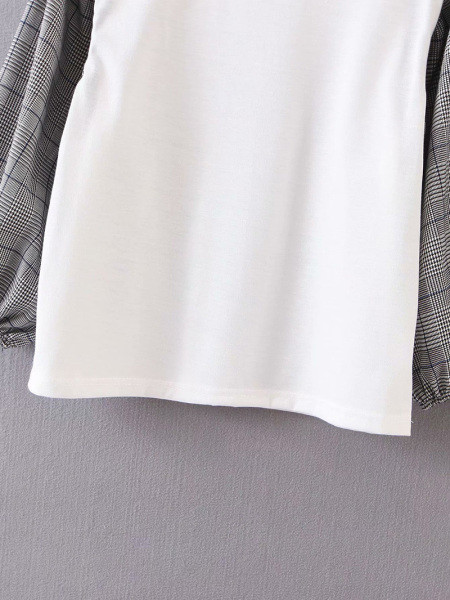 Női alkalmi fehér blúz 3/4-es kockás ujjakkal