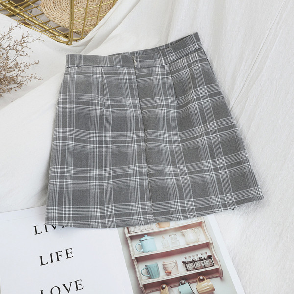 Kockás női szoknya magas derékkal szürke, barna és fekete színekben
