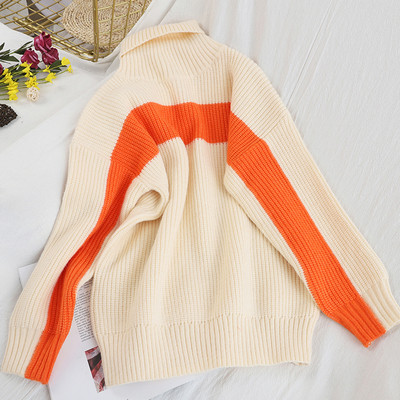 Aktuális női pulóver magas gallérral, kék, narancs, bézs, sárga és fekete színekben