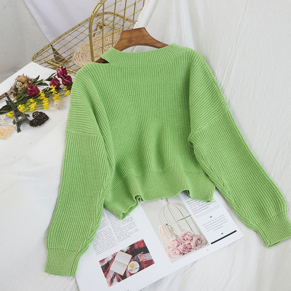 Női pulóver spitz nyakkivágással és kivágásokkal több színben