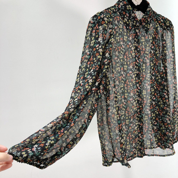 Camasa moderna din sifon de dama model clasic de culoare neagra cu imprimeu floral