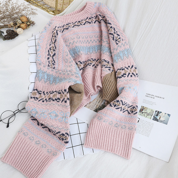 Retro stílusú, kerek nyakkivágású női pulóver fehér, szürke, kék és rózsaszín színekben