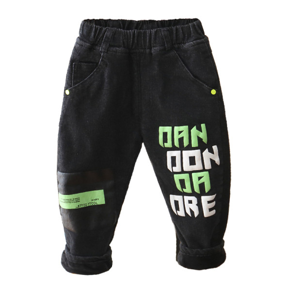 Gyermek farmernadrág fiúknak fekete felirattal és zsebekkel